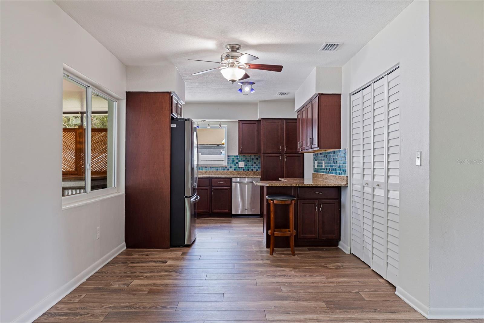 HARBOR CREST - Residential