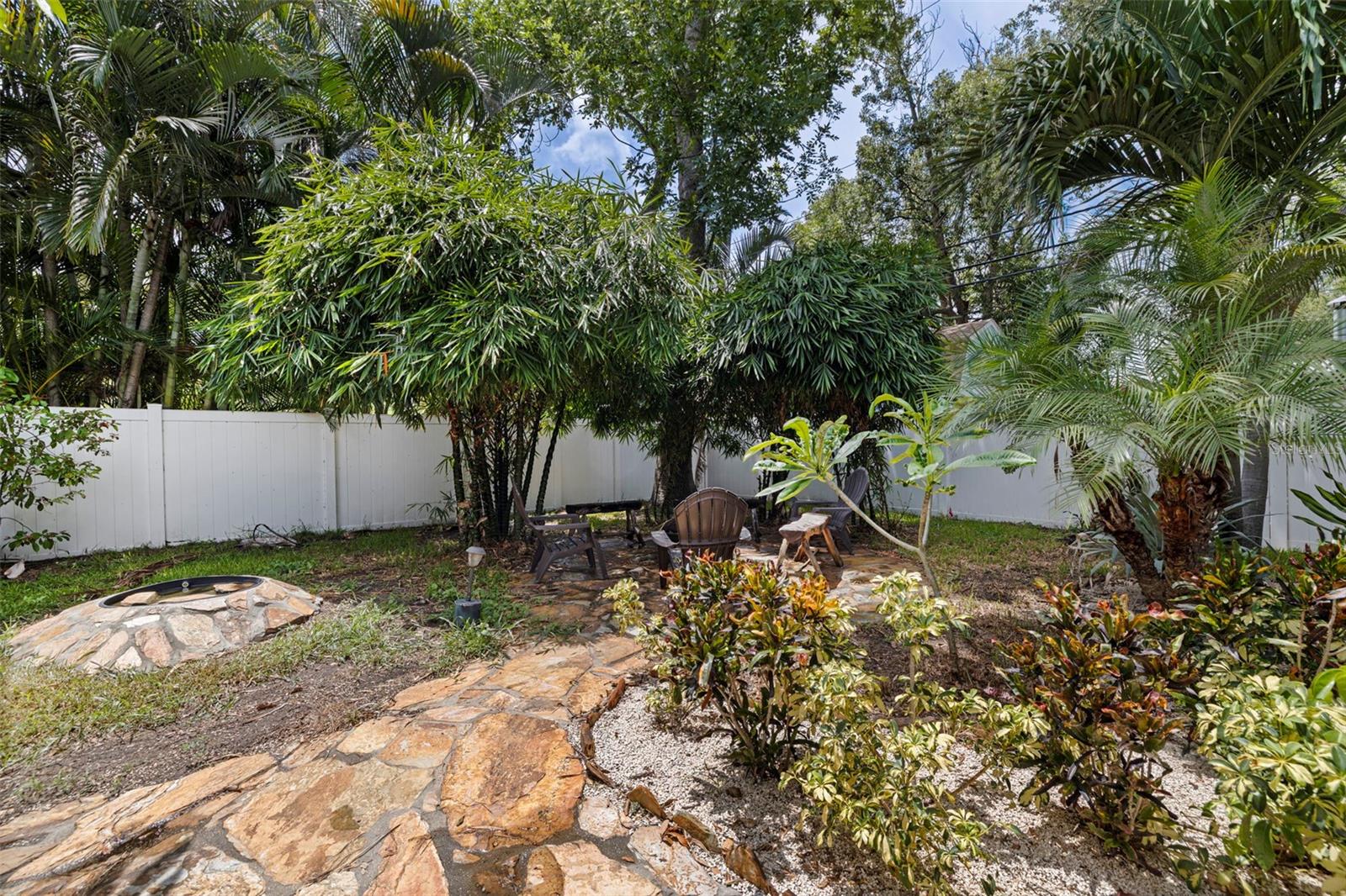 HARBOR CREST - Residential