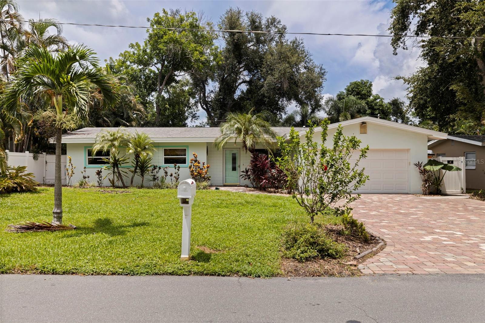 HARBOR CREST - Residential