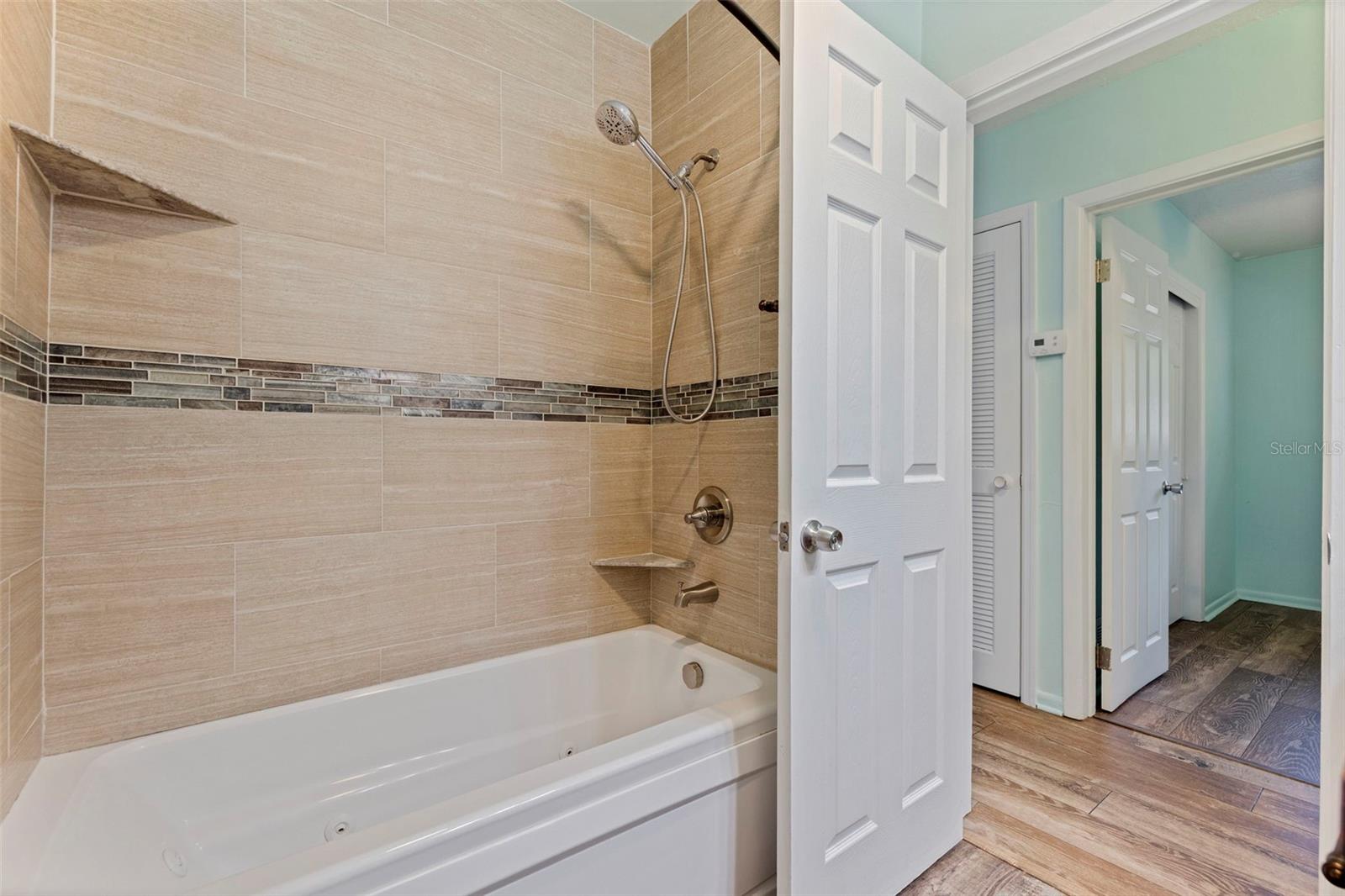 HARBOR CREST - Residential