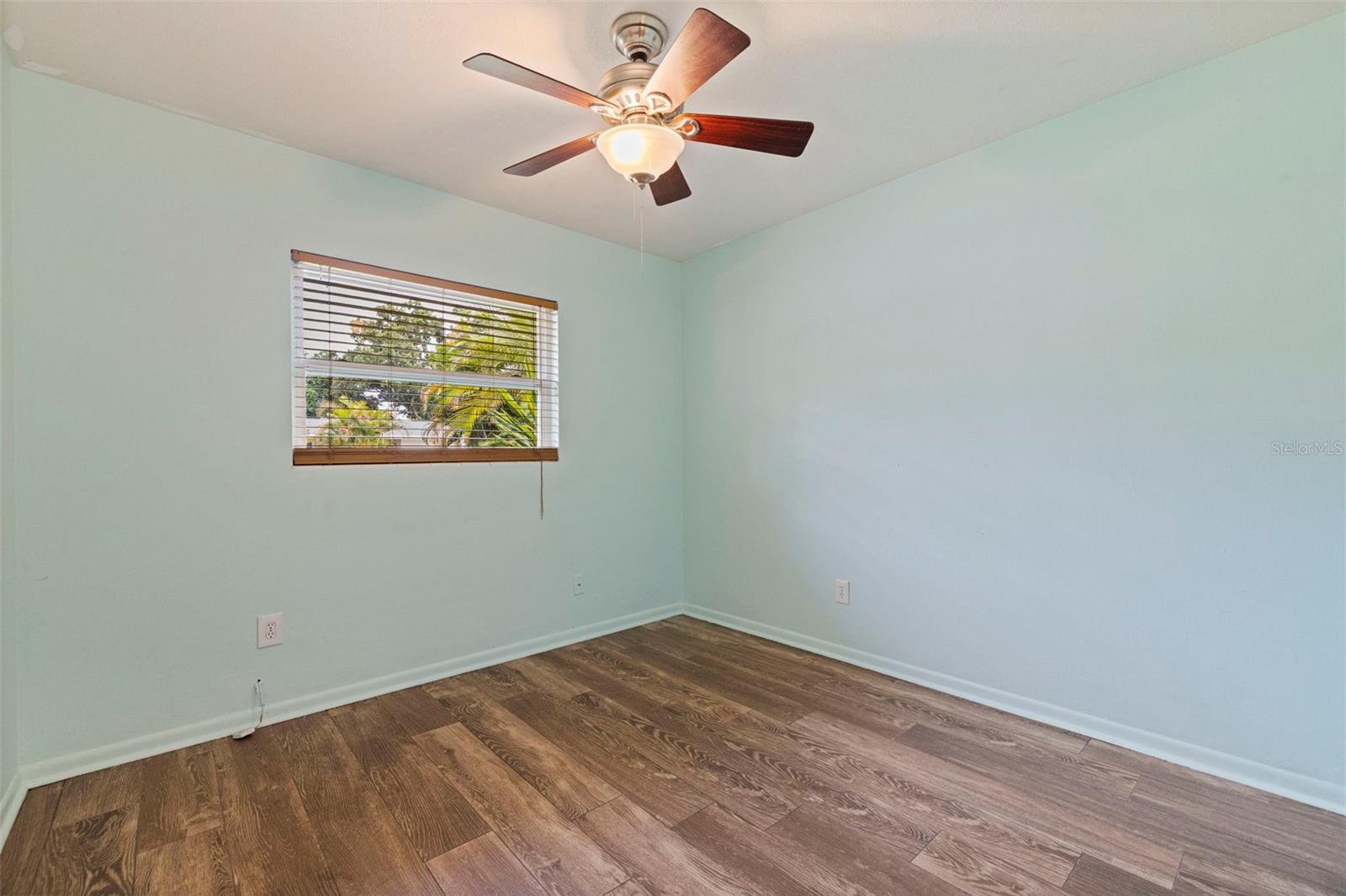 HARBOR CREST - Residential