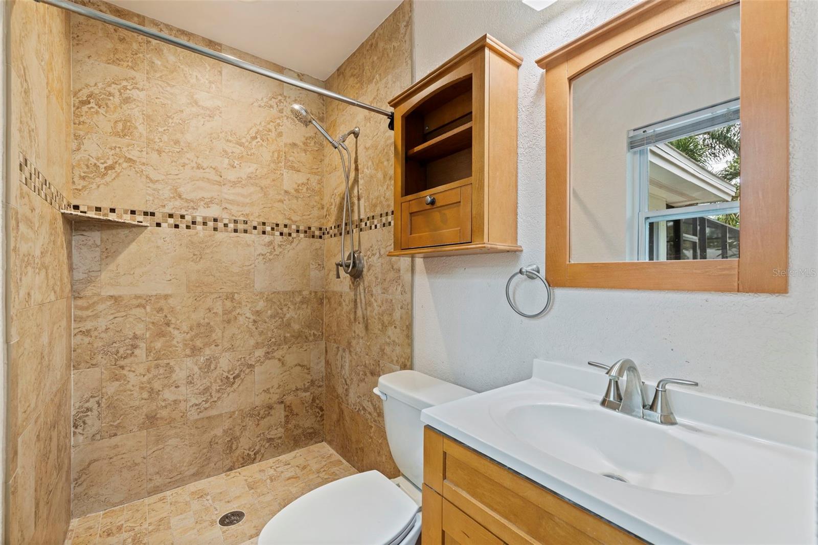 HARBOR CREST - Residential