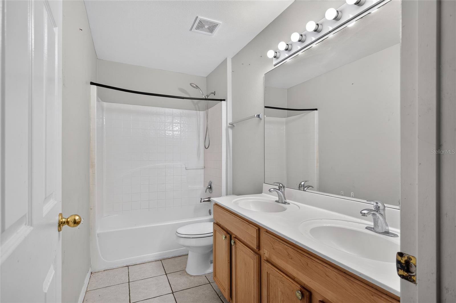 KINGS LAKE PH 1B UNIT 2 - Residential