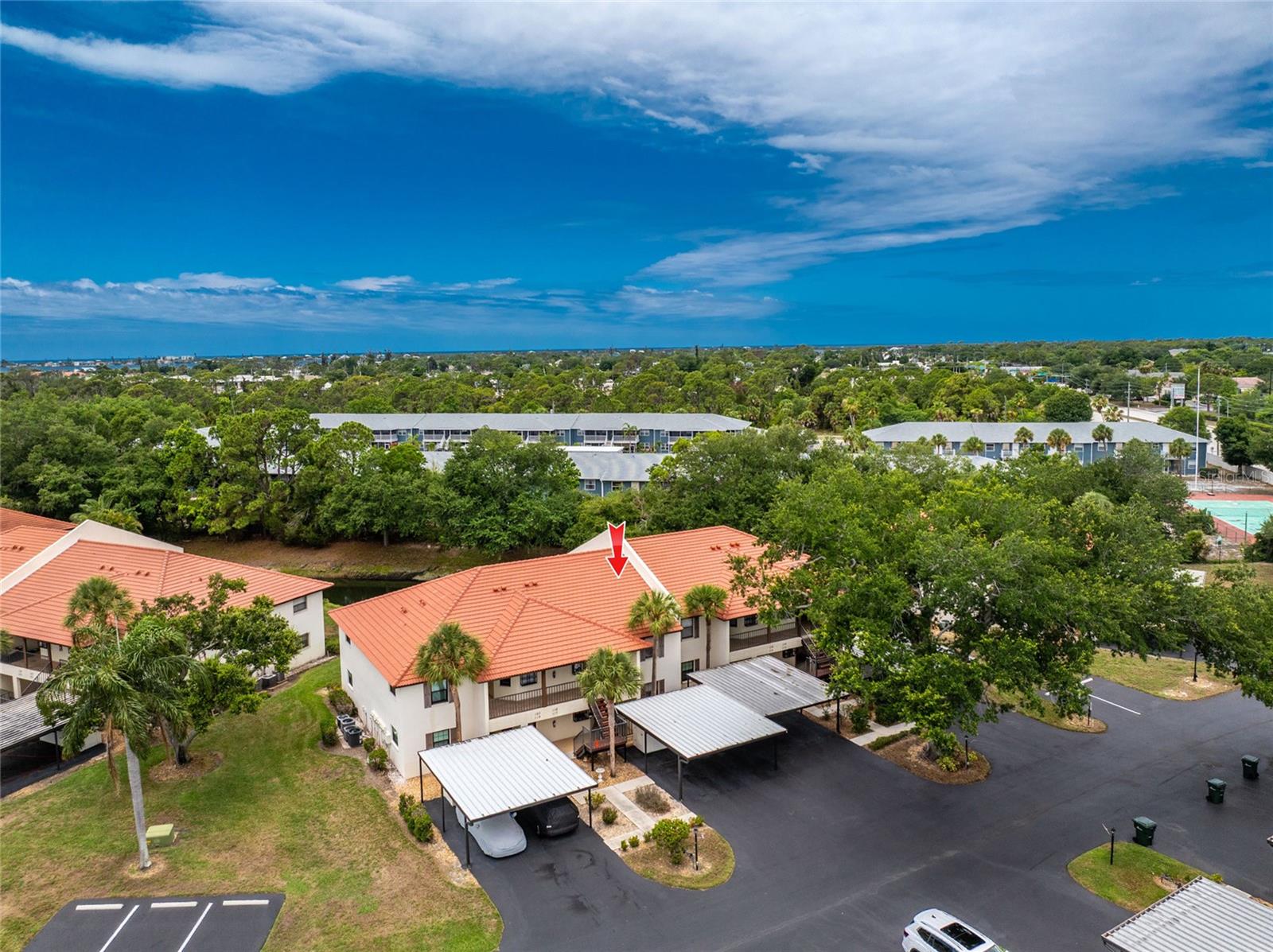 PINE HOLLOW - Residential