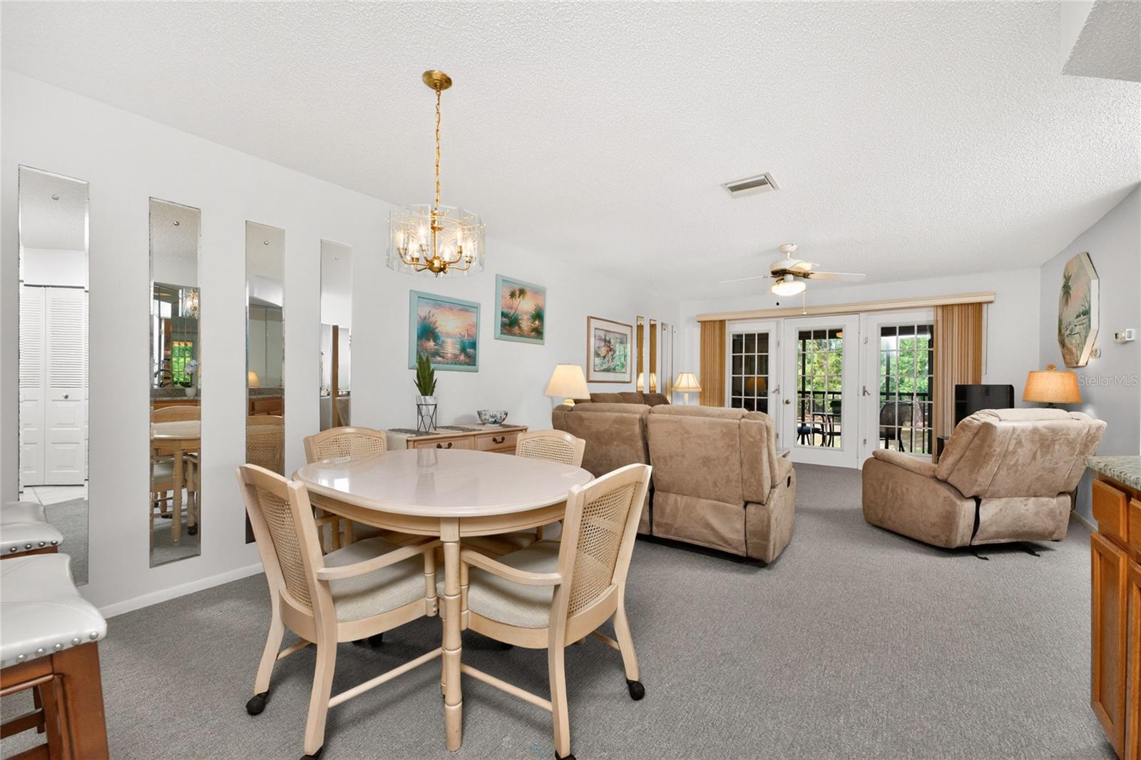 PINE HOLLOW - Residential