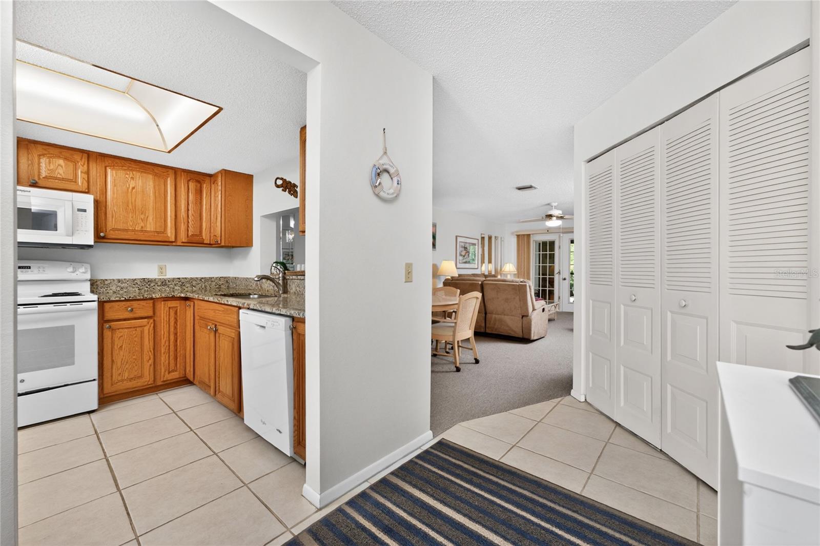 PINE HOLLOW - Residential