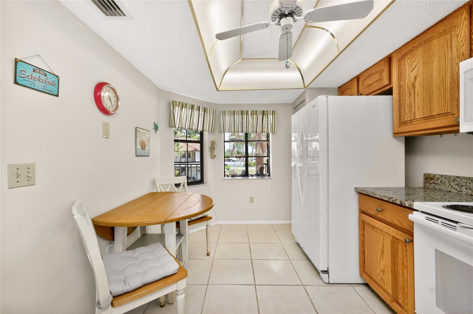 PINE HOLLOW - Residential