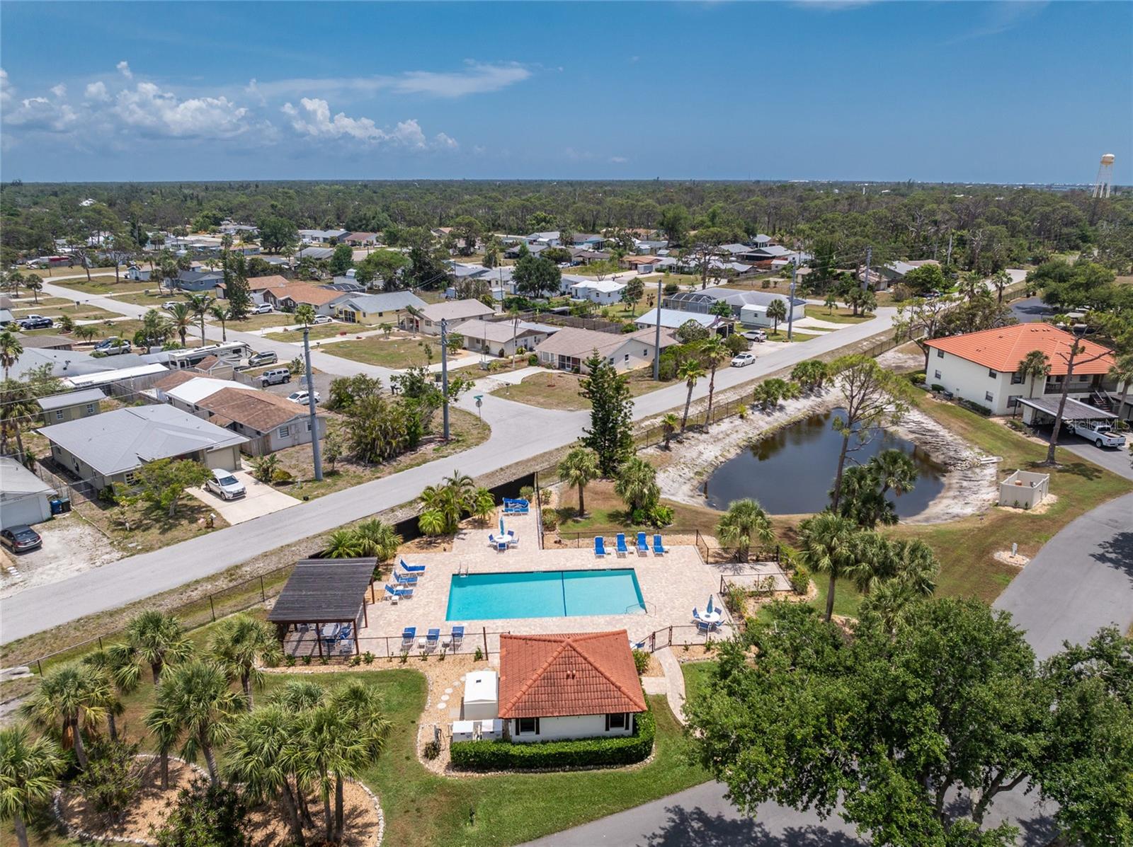 PINE HOLLOW - Residential