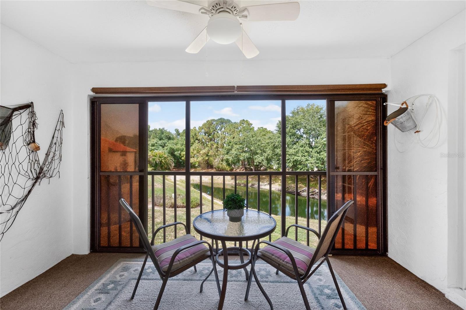 PINE HOLLOW - Residential