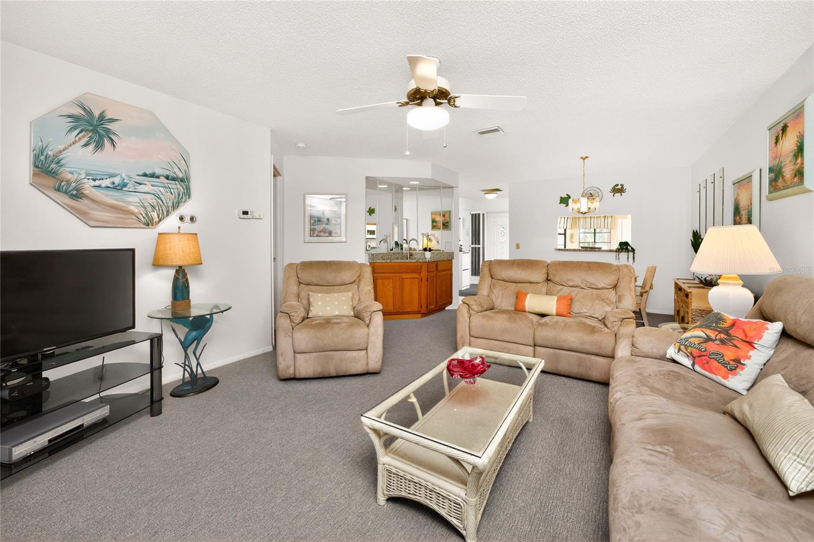 PINE HOLLOW - Residential