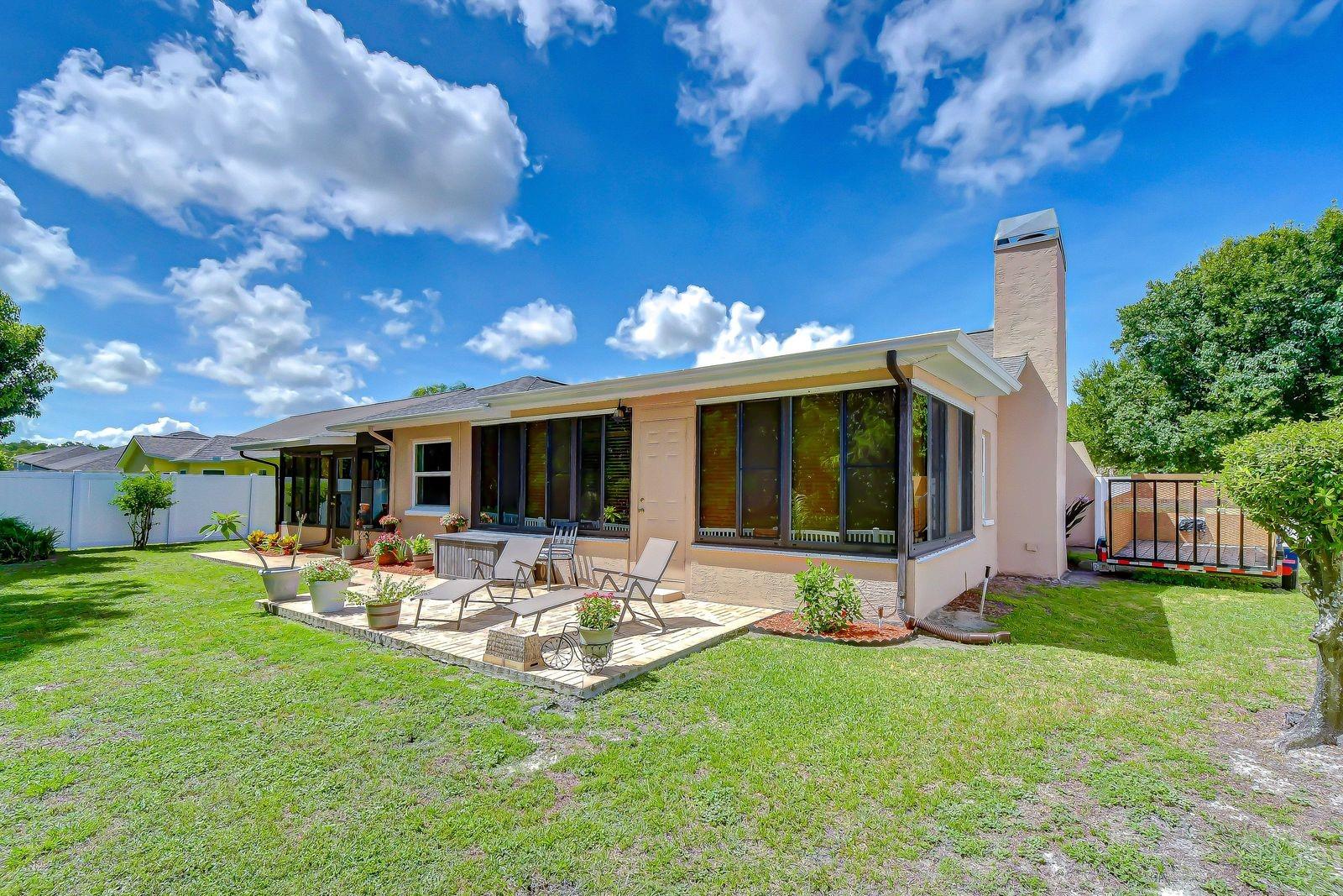RIVER CROSSING - Residential