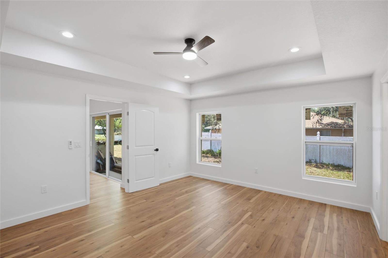 AVON PARK LAKES - Residential