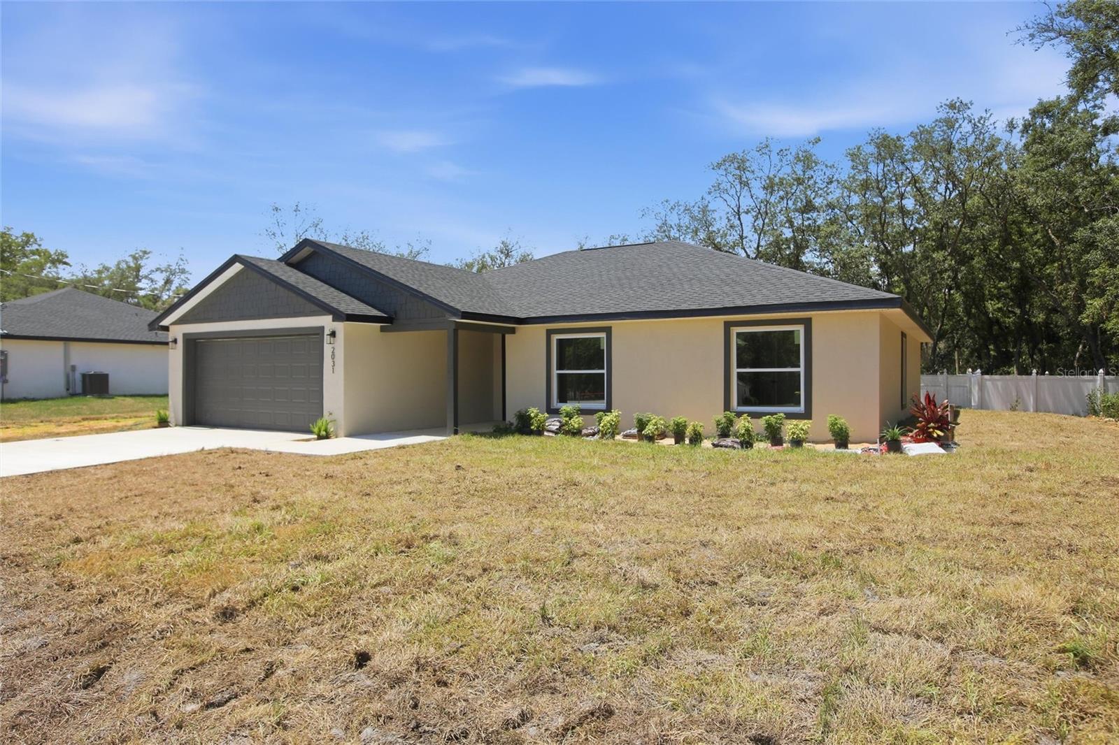 AVON PARK LAKES - Residential