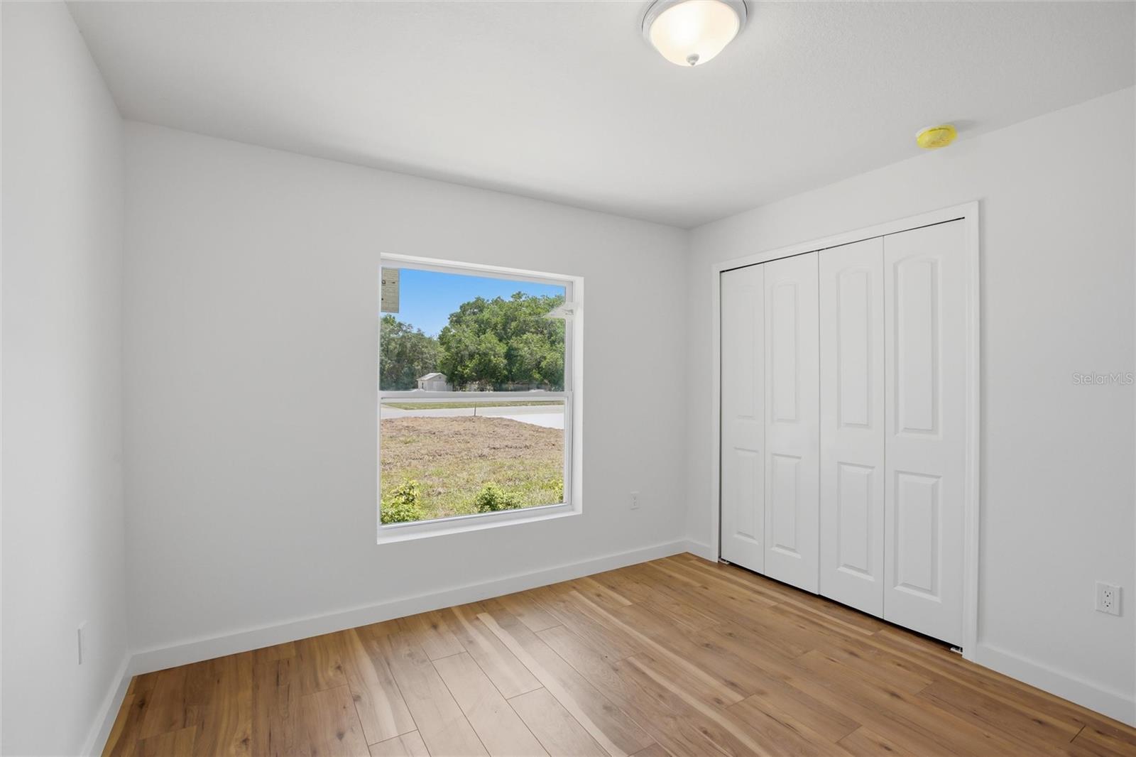 AVON PARK LAKES - Residential