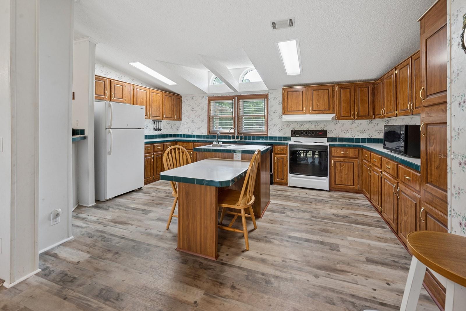 WORTHINGTON SPGS PLANTATION - Residential