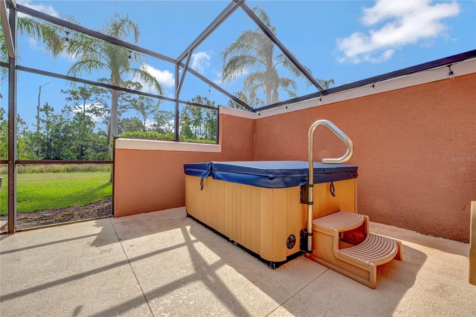 ENCANTADA PH 2 - Residential