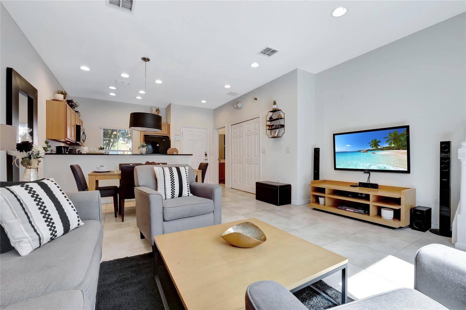 ENCANTADA PH 2 - Residential