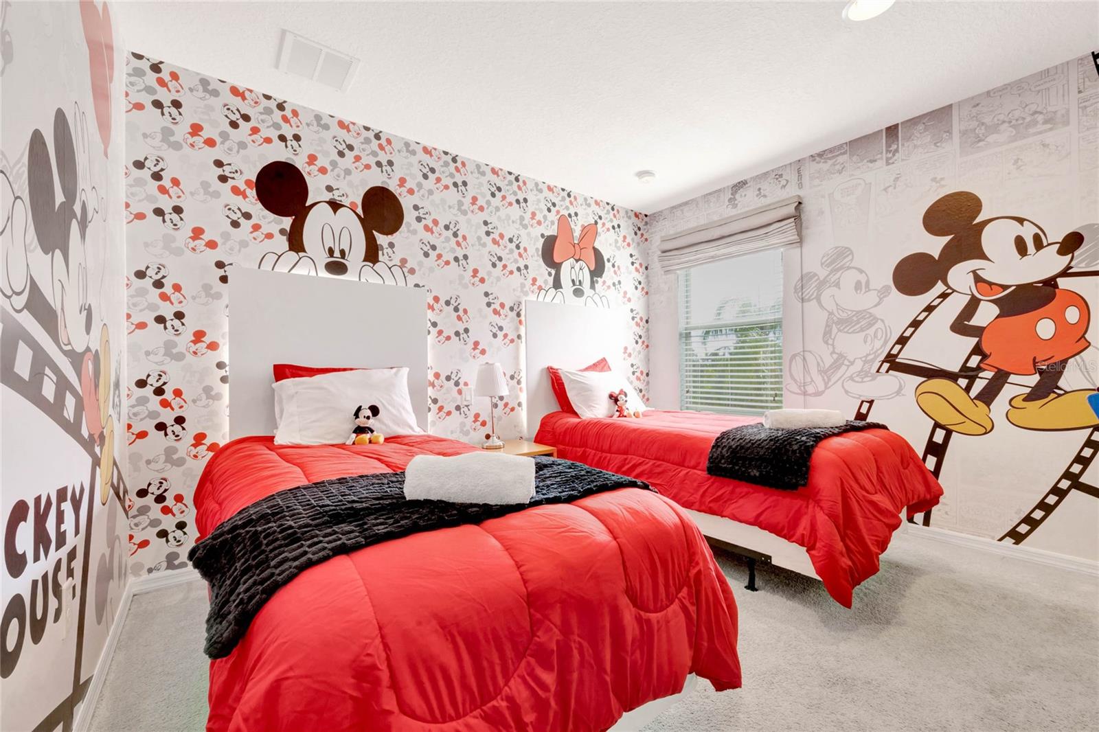 ENCANTADA PH 2 - Residential