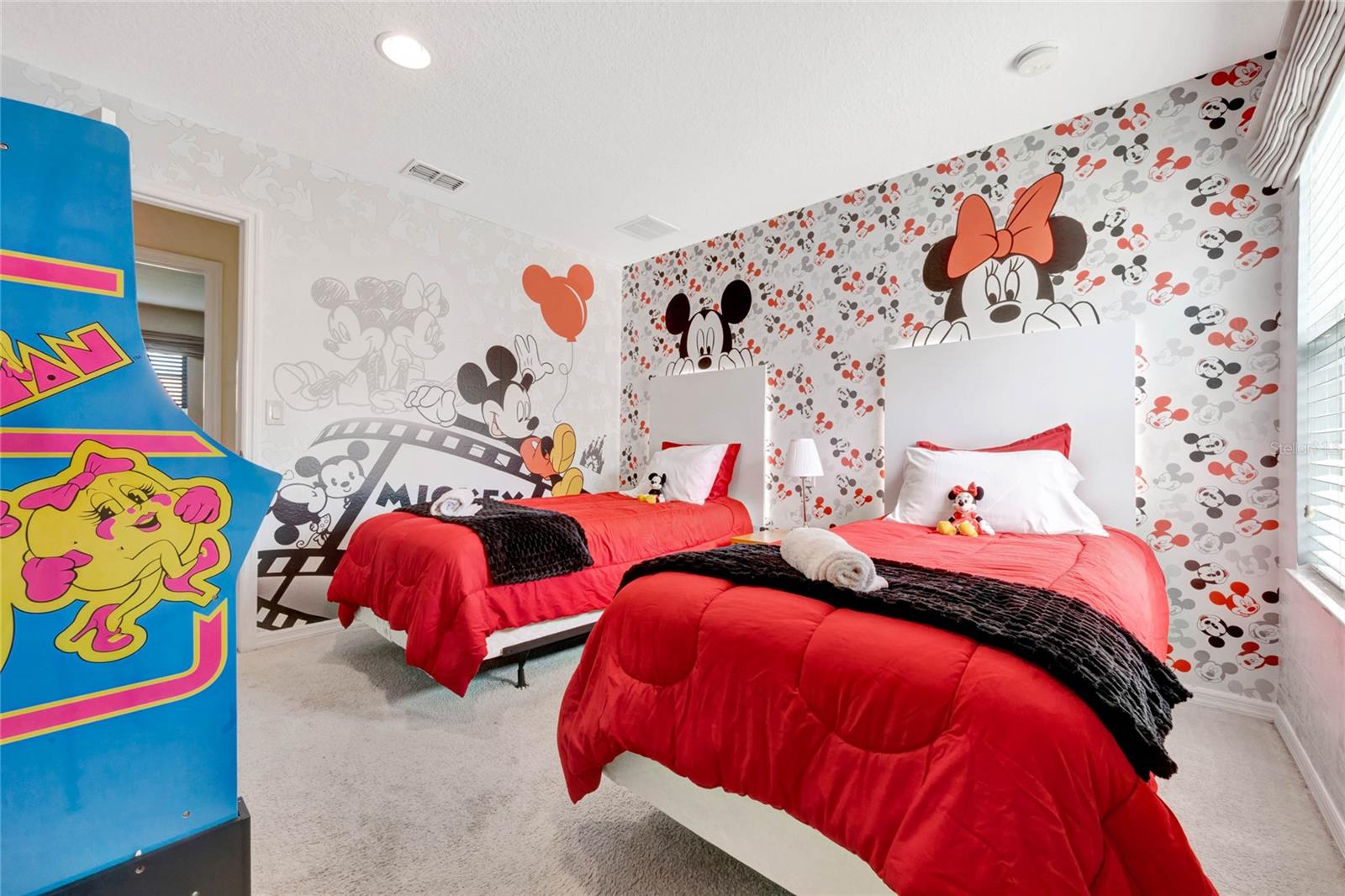 ENCANTADA PH 2 - Residential