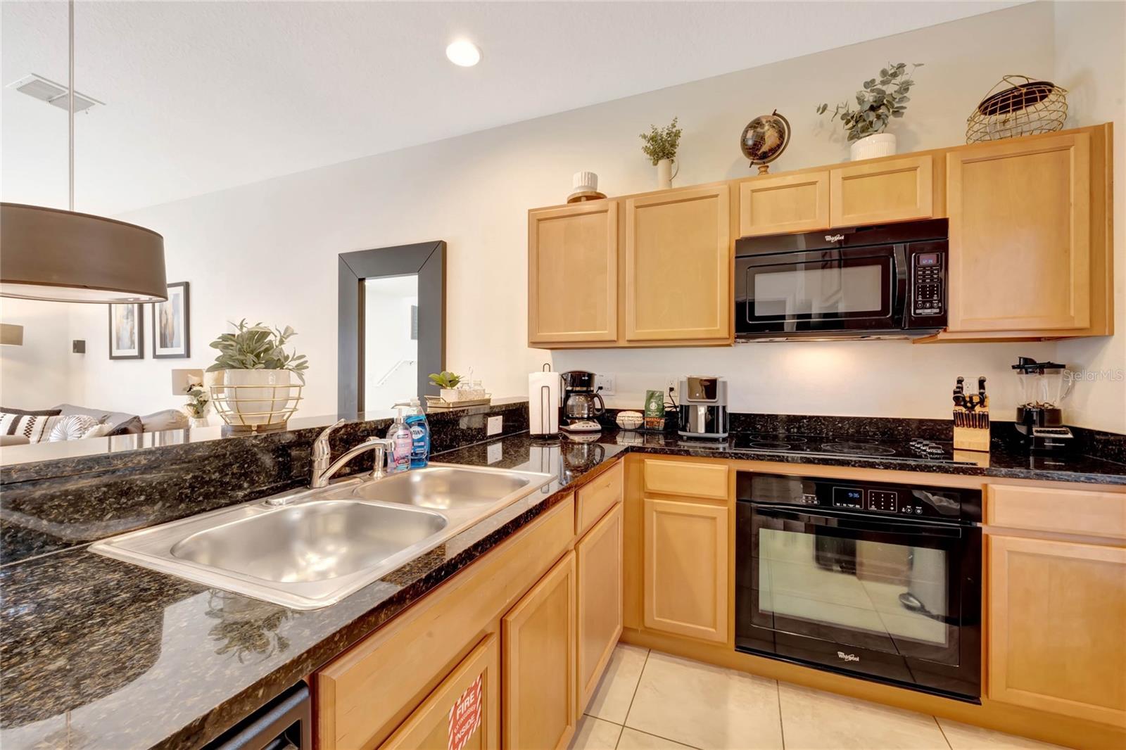 ENCANTADA PH 2 - Residential