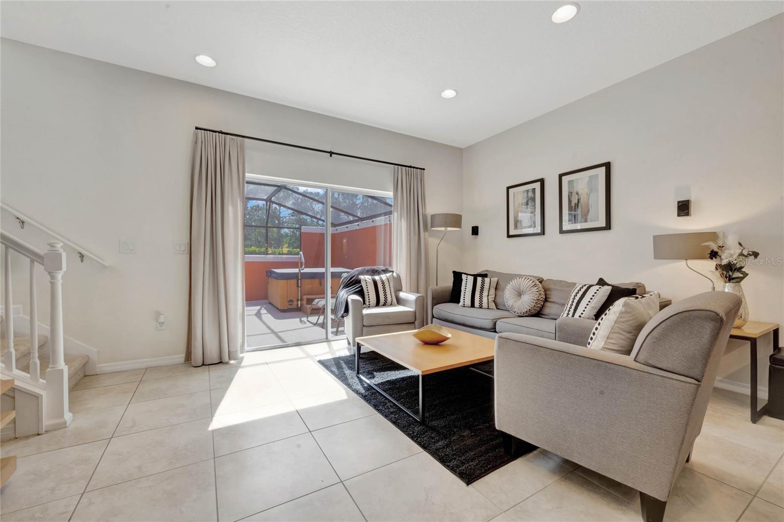 ENCANTADA PH 2 - Residential