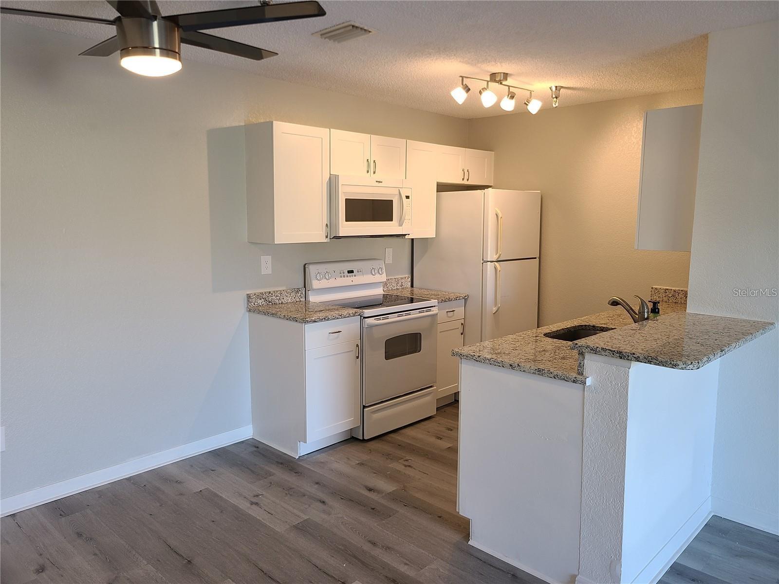 ITOPIA PRIVATE RESIDENCES CONDO - Residential Lease