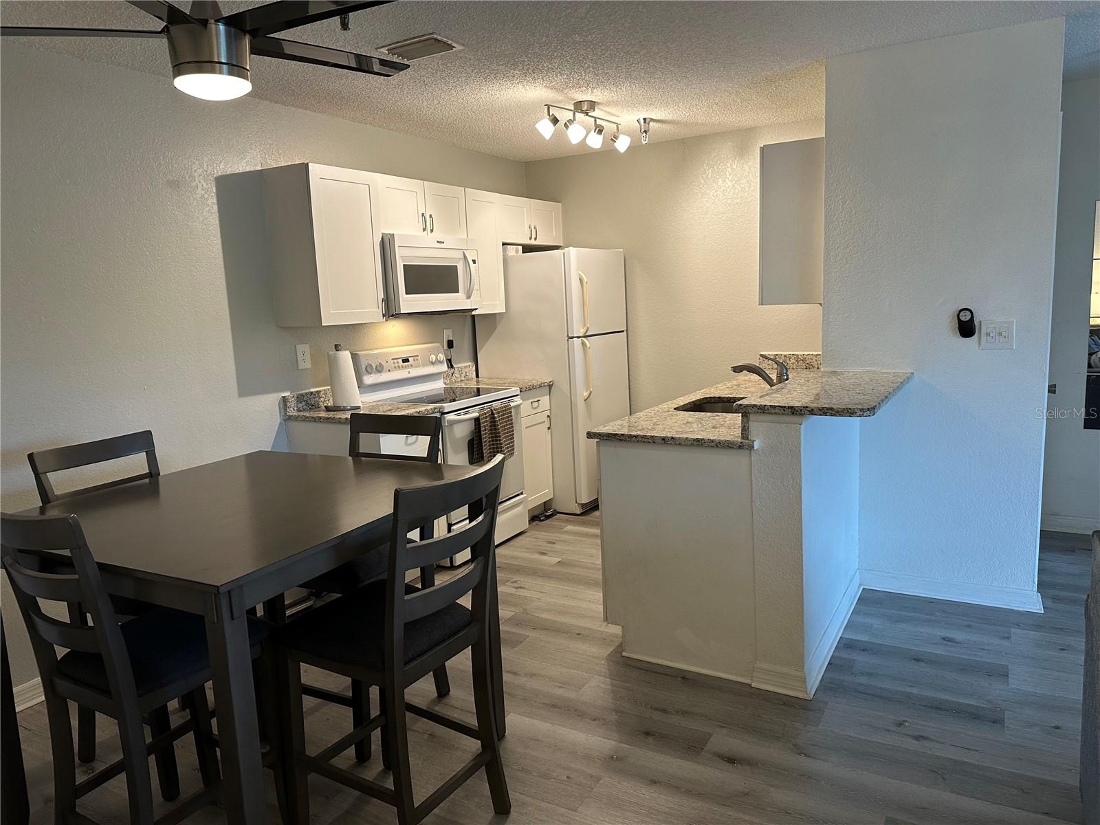 ITOPIA PRIVATE RESIDENCES CONDO - Residential Lease