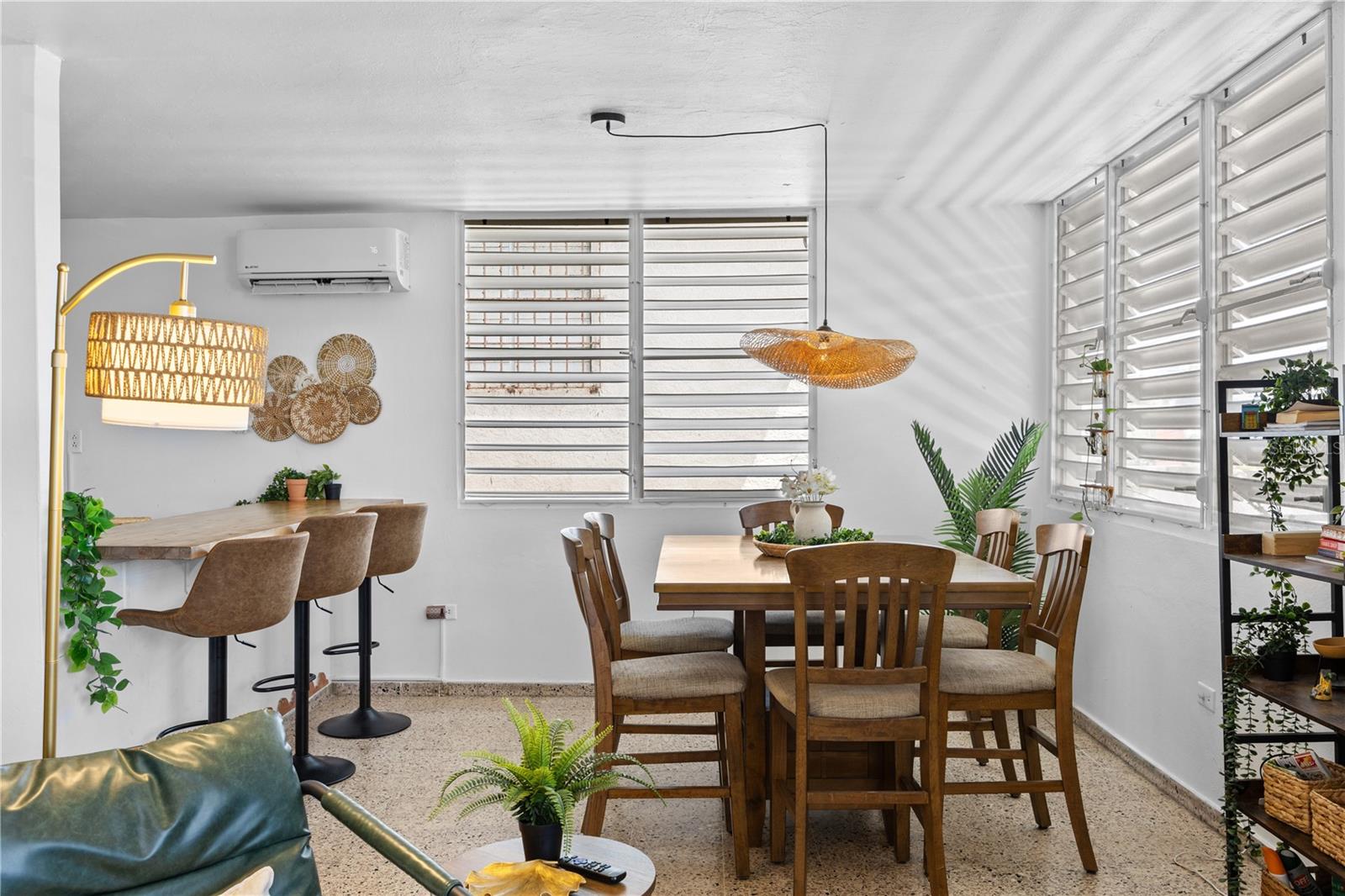 SANTURCE - Residential Income