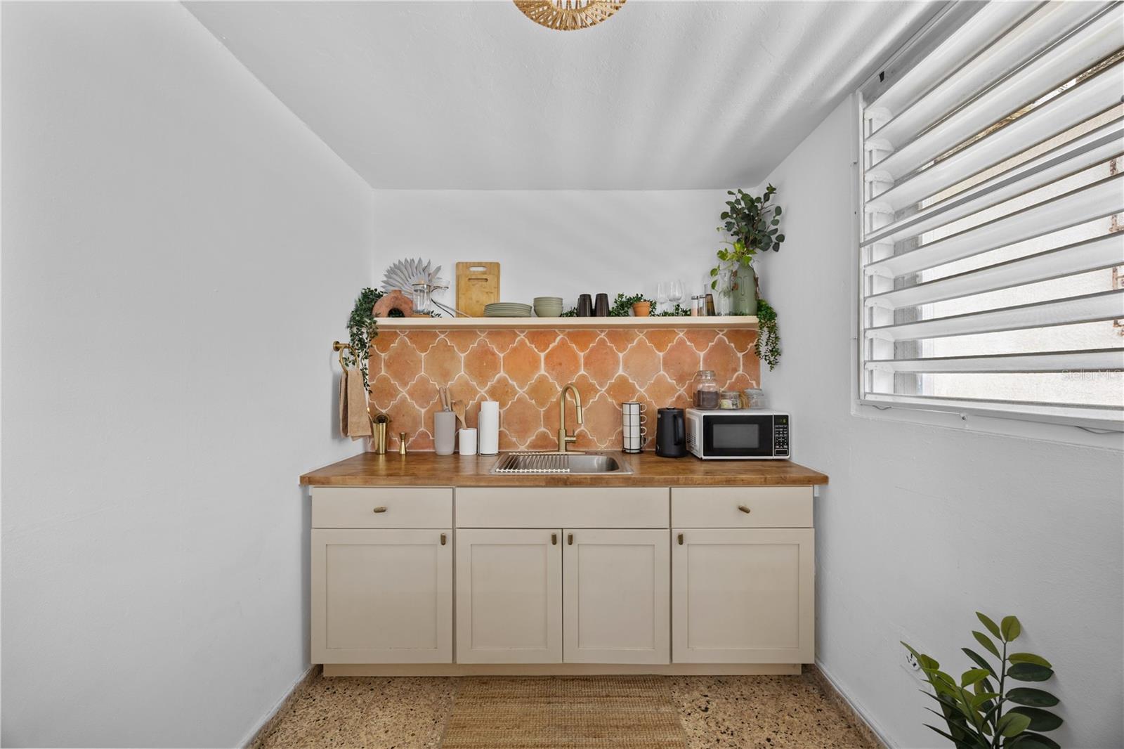 SANTURCE - Residential Income
