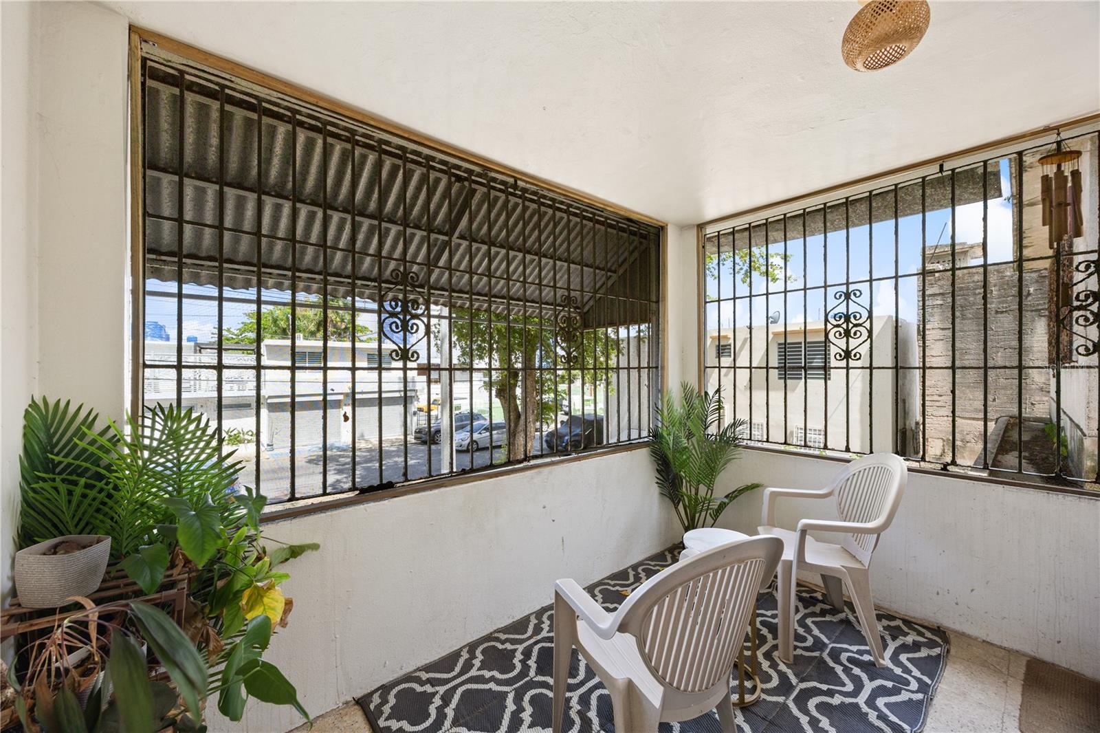 SANTURCE - Residential Income