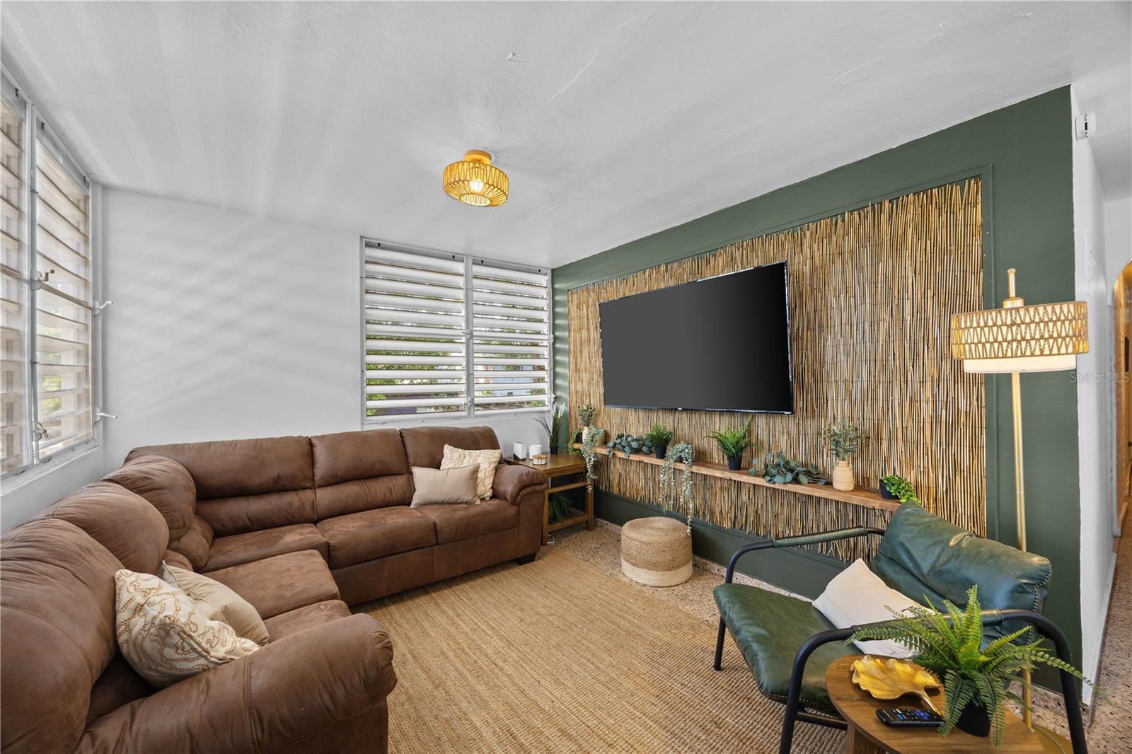 SANTURCE - Residential Income