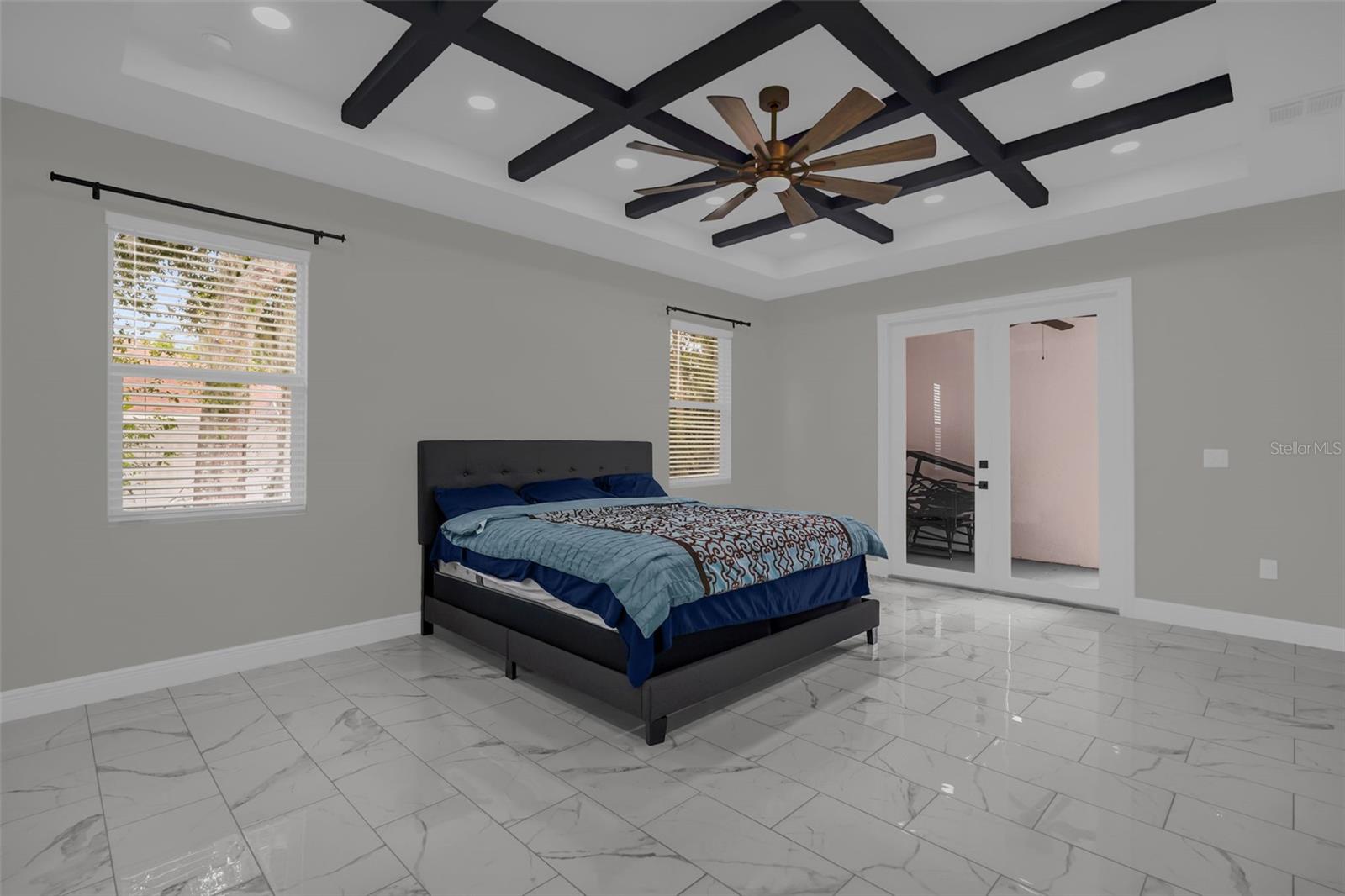 WALK IN WATER LAKE ESTATES PH 01 - Residential