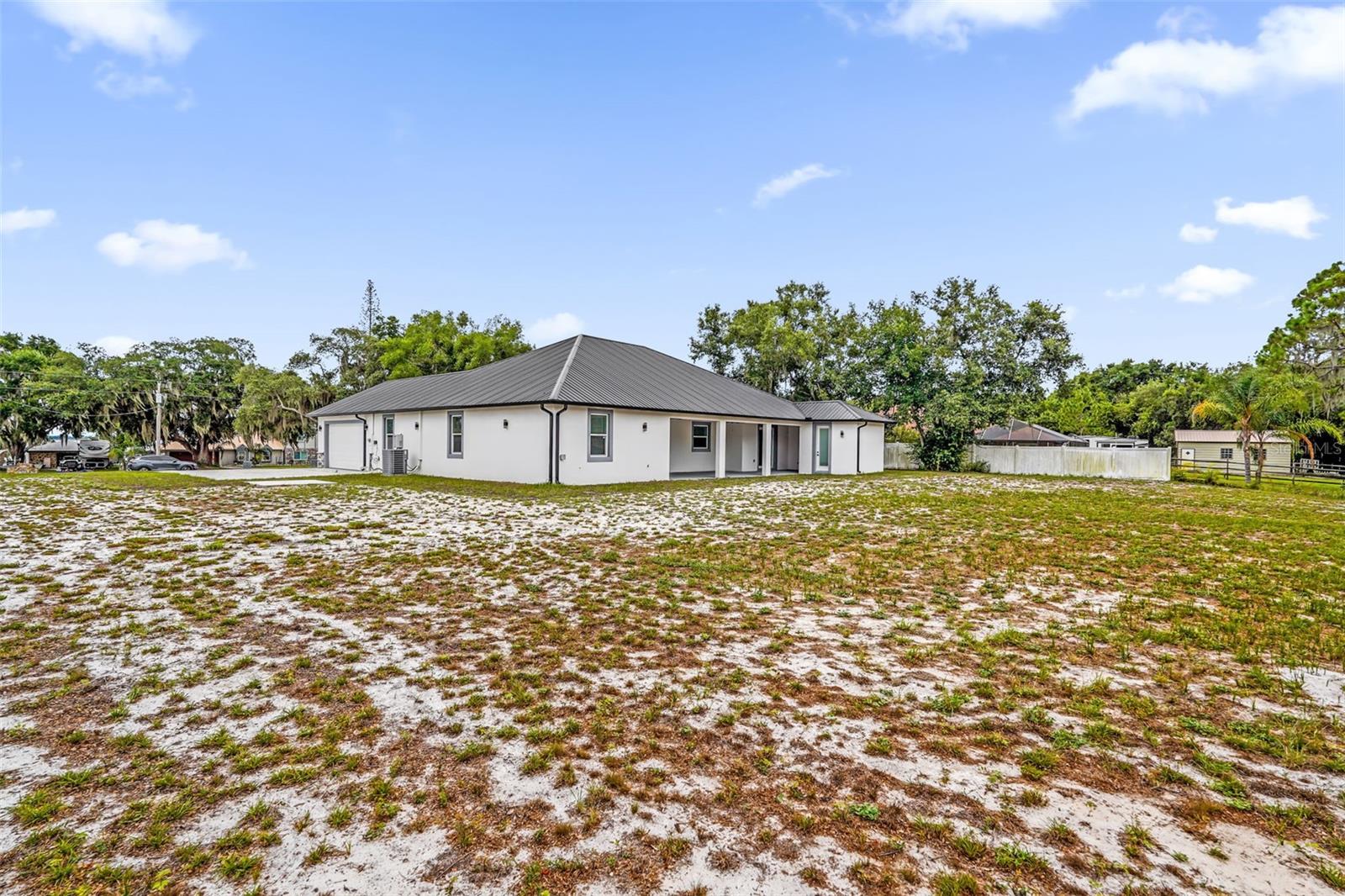 WALK IN WATER LAKE ESTATES PH 01 - Residential