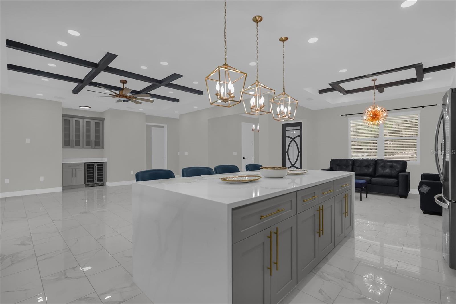 WALK IN WATER LAKE ESTATES PH 01 - Residential