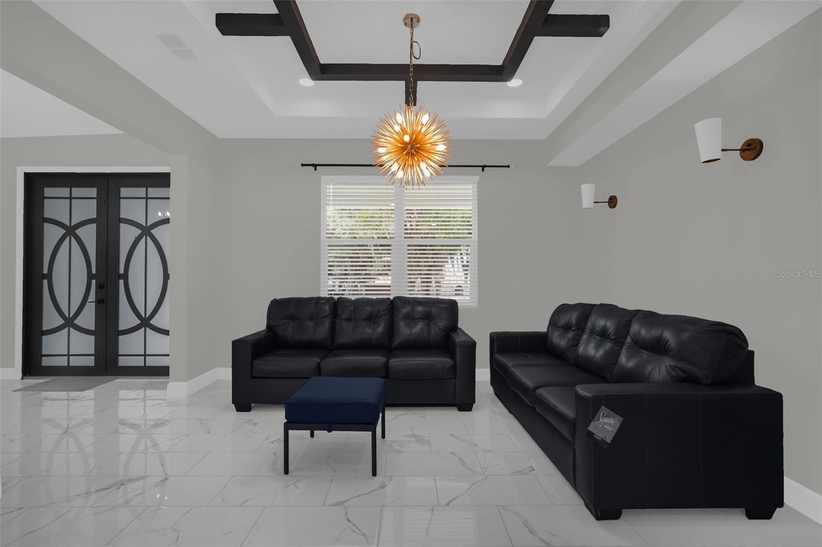 WALK IN WATER LAKE ESTATES PH 01 - Residential