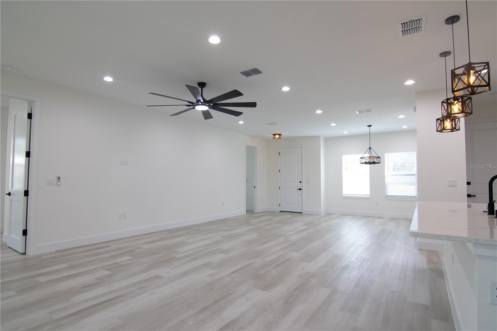 DELTONA LAKES UNIT 17 - Residential