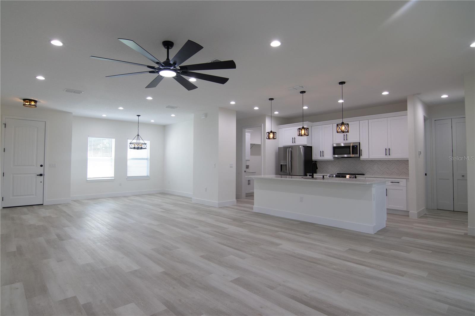 DELTONA LAKES UNIT 17 - Residential