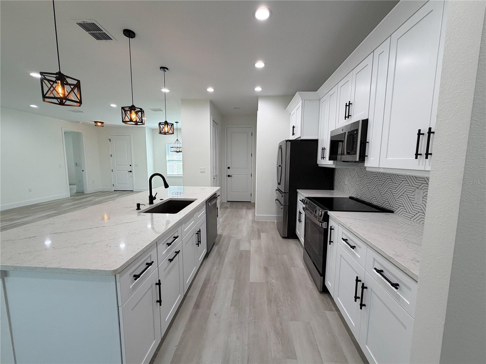 DELTONA LAKES UNIT 17 - Residential