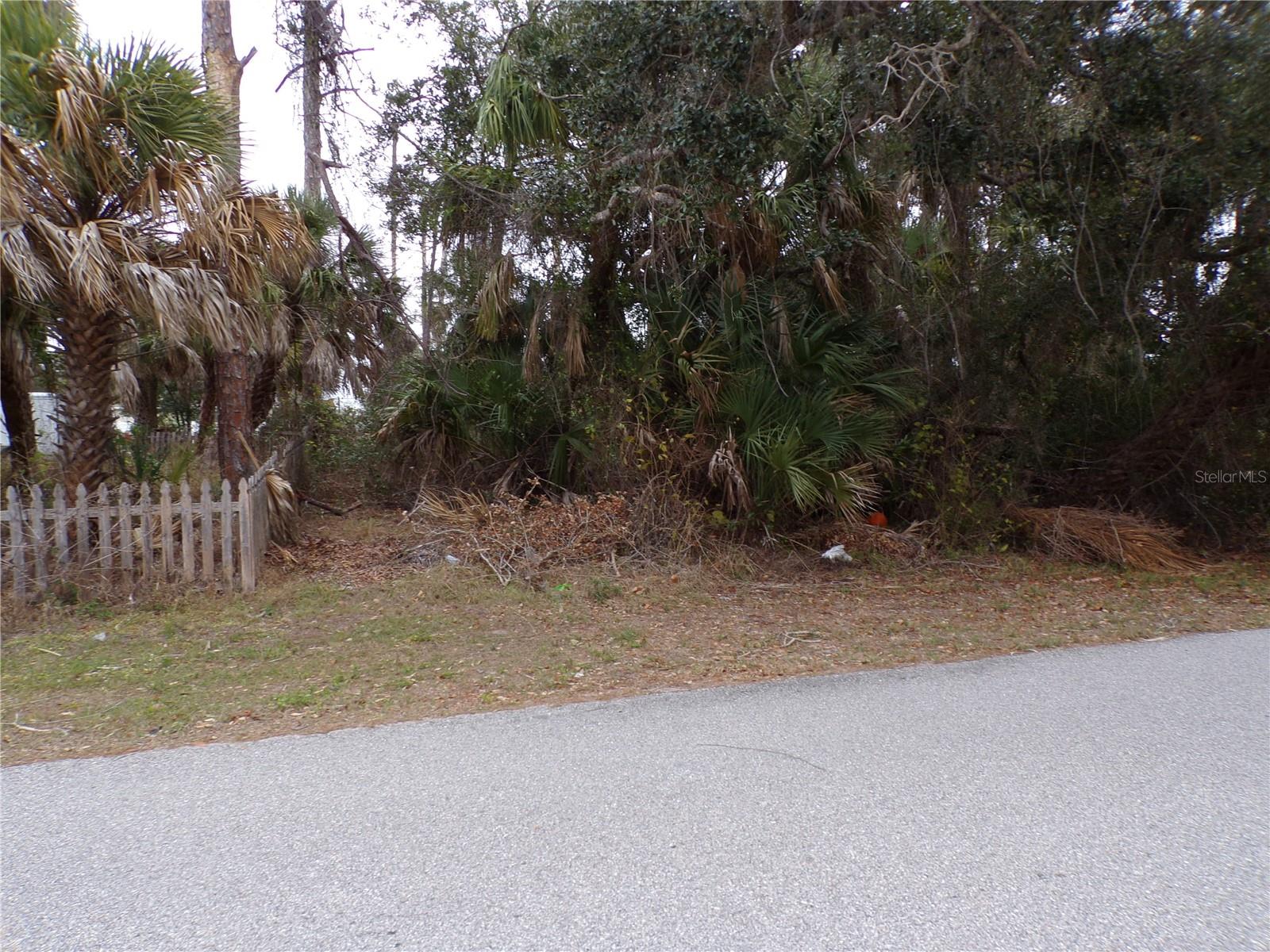PORT CHARLOTTE SUB 08 - Land