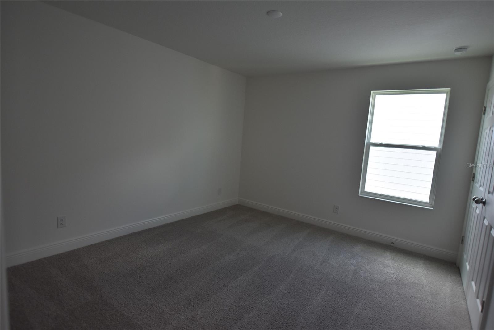 RIDGEVIEW PHASE 5 PB 83 PG 32-35 LOT 499 ORB 6568 - Residential Lease