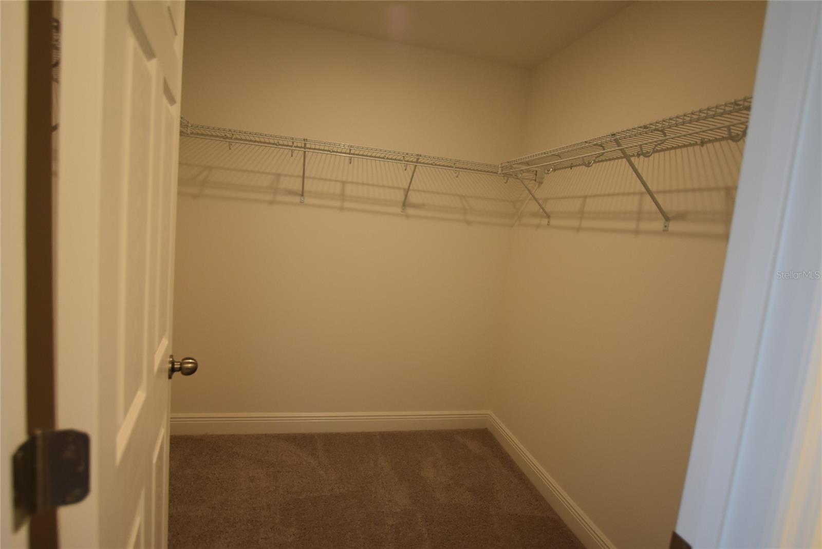 RIDGEVIEW PHASE 5 PB 83 PG 32-35 LOT 499 ORB 6568 - Residential Lease