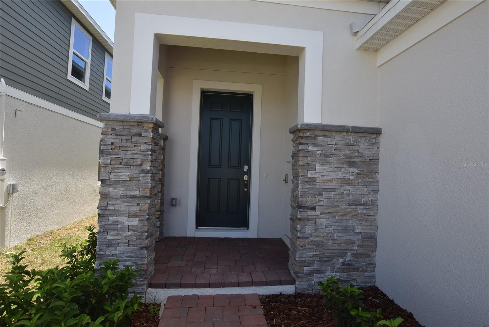 RIDGEVIEW PHASE 5 PB 83 PG 32-35 LOT 499 ORB 6568 - Residential Lease