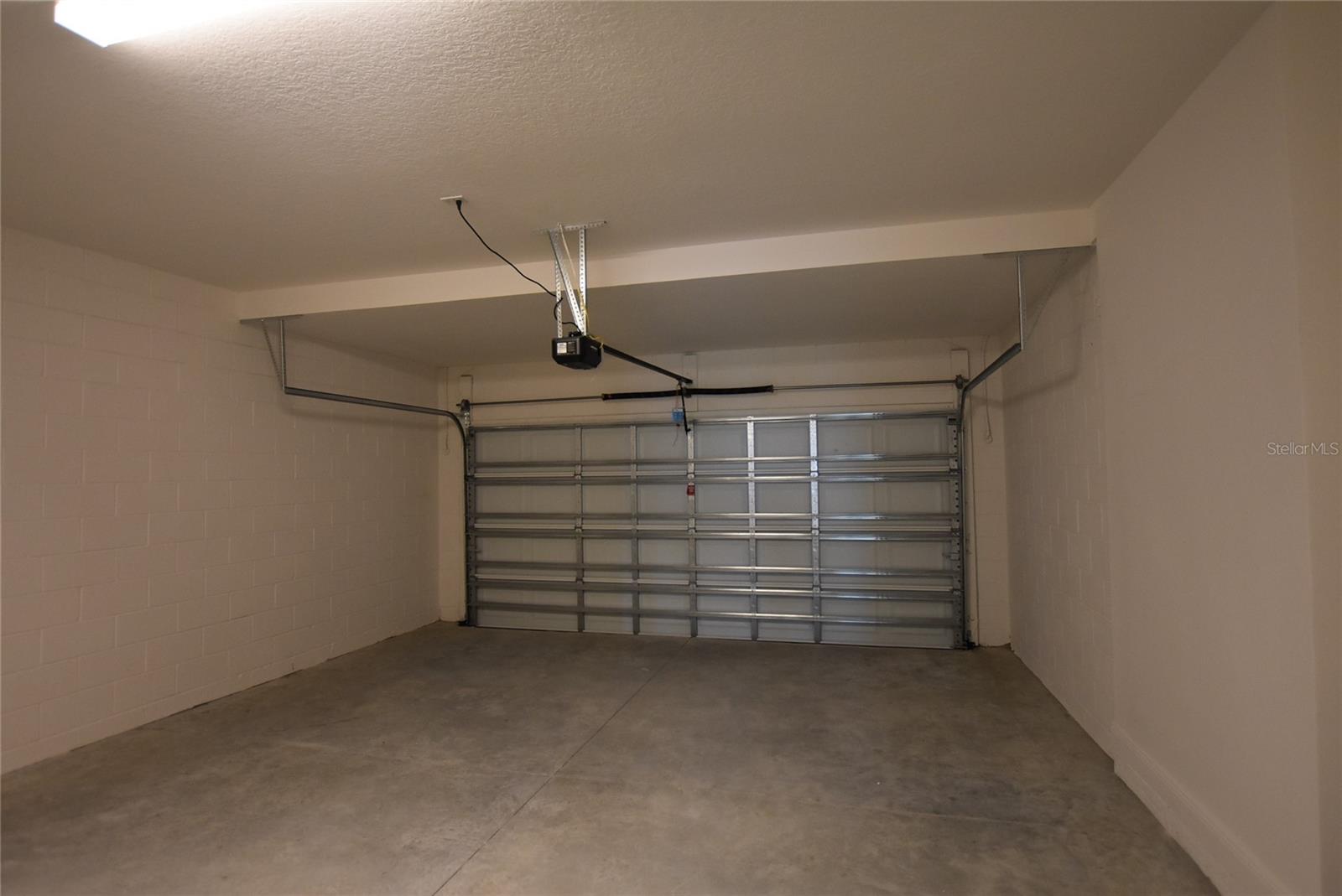 RIDGEVIEW PHASE 5 PB 83 PG 32-35 LOT 499 ORB 6568 - Residential Lease