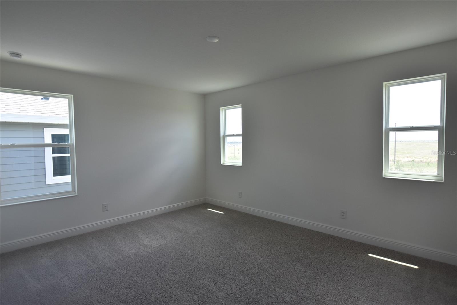 RIDGEVIEW PHASE 5 PB 83 PG 32-35 LOT 499 ORB 6568 - Residential Lease