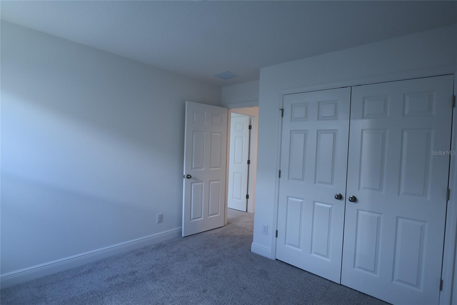 RIDGEVIEW PHASE 5 PB 83 PG 32-35 LOT 499 ORB 6568 - Residential Lease
