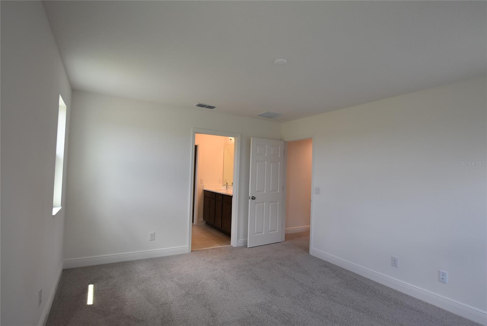 RIDGEVIEW PHASE 5 PB 83 PG 32-35 LOT 499 ORB 6568 - Residential Lease