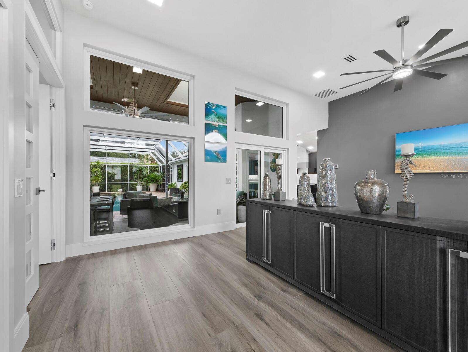 SOUTHBAY YACHT & RACQUET CLUB - Residential