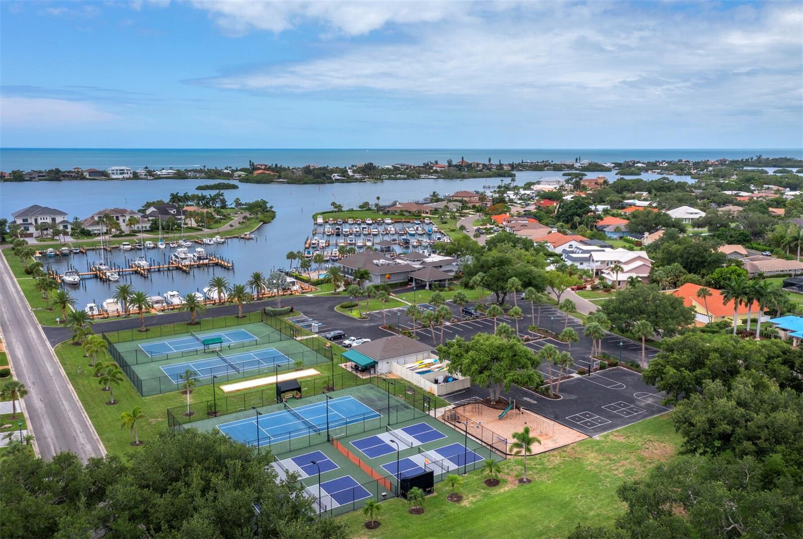 SOUTHBAY YACHT & RACQUET CLUB - Residential