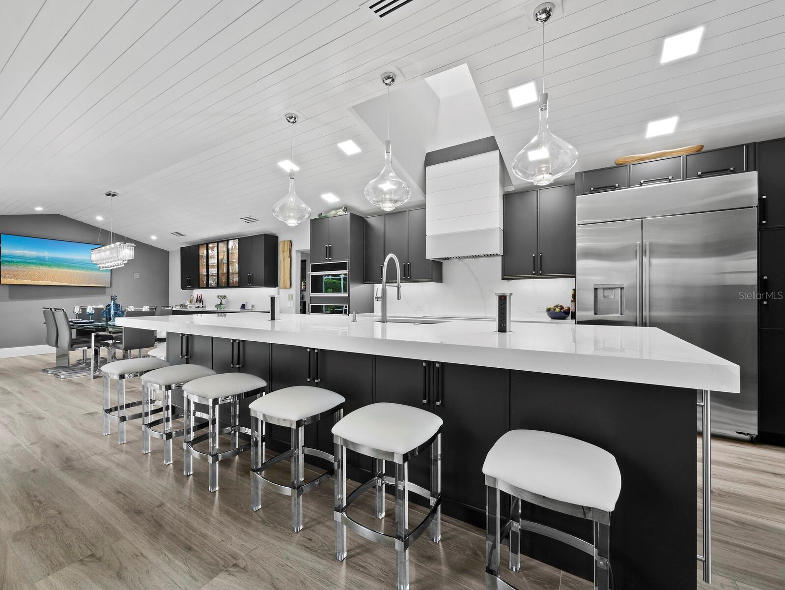 SOUTHBAY YACHT & RACQUET CLUB - Residential