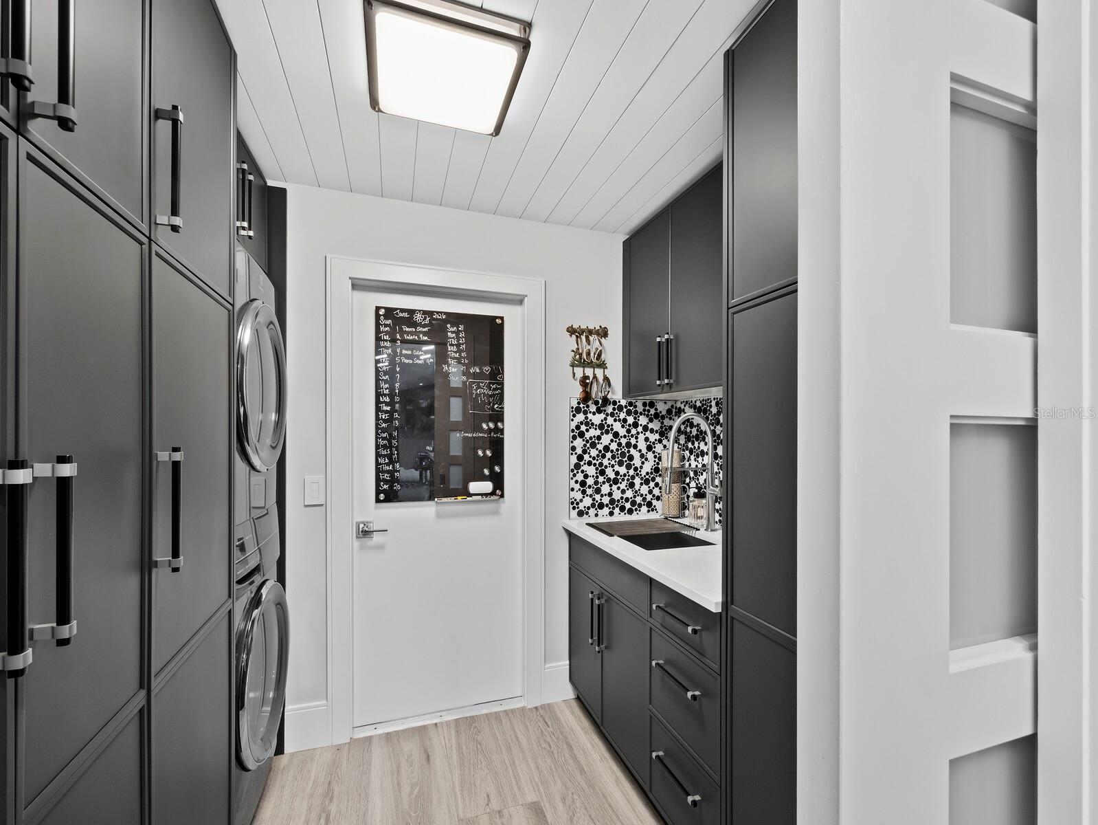 SOUTHBAY YACHT & RACQUET CLUB - Residential